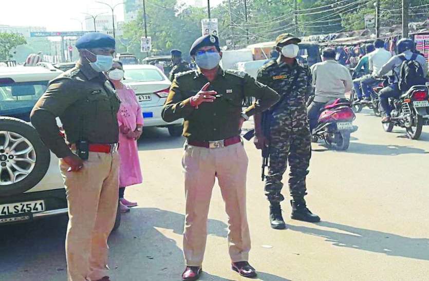 कॉलोनियों में थानों और पुलिस अफसरों के फोन नंबर के बोर्ड लगाने के निर्देश कॉलोनियों में थानों और पुलिस अफसरों के फोन नंबर के बोर्ड लगाने के निर्देश