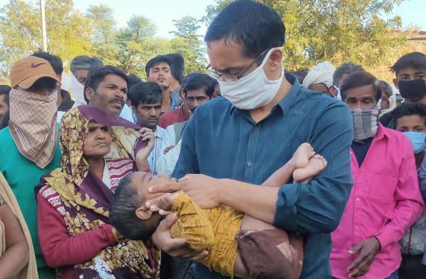 शारीरिक रूप से अविकसित 9 वर्षीय चिंकी का इलाज कराएंगे कलेक्टर शारीरिक रूप से अविकसित 9 वर्षीय चिंकी का इलाज कराएंगे कलेक्टर