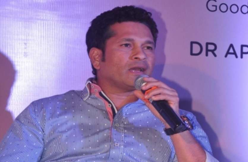 sachin.jpg सीरीज का अंत अगर डे-नाइट टेस्ट से होता तो भारत को फायदा होता : सचिन