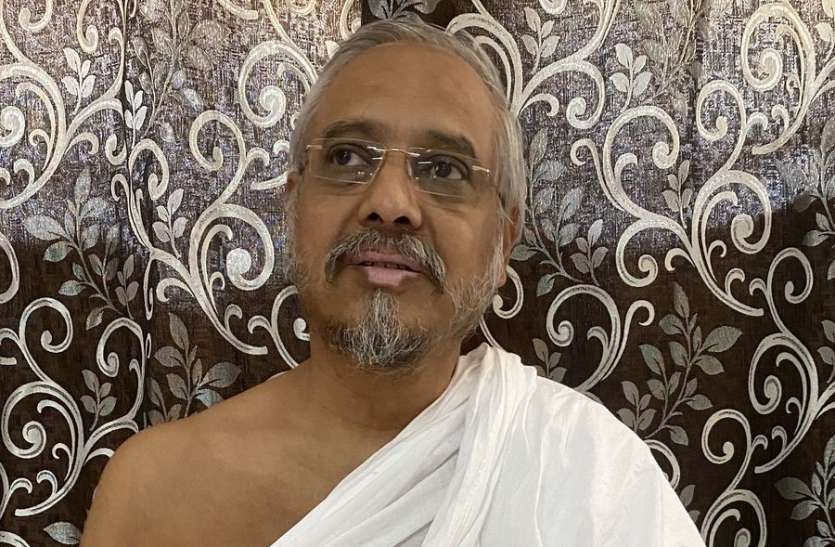 2612_devendra.jpg वास्तविक मौन वह जो आत्मतत्व में प्रतिष्ठित कर दे: देवेंद्रसागर