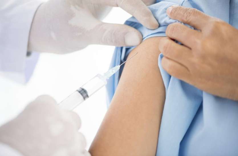corona_vaccination.jpg दुनिया के इन 11 देशों में कोरोना वैक्सीन का टीकाकरण अभियान शुरू, भारत में कब तक होगी शुरुआत