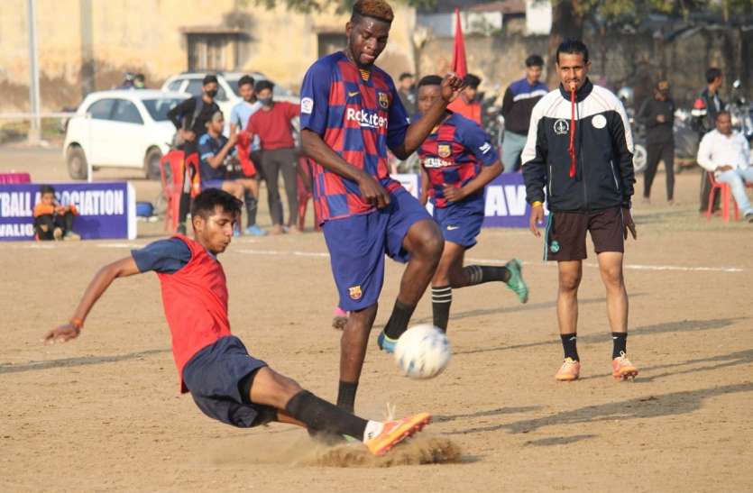Sixth Geeta Devi Smriti Football Competition आर्यभट्ट और बिरला नगर टीम ने उद्घाटन मैच जीते