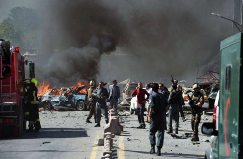 kabul_blast.jpg Afghanistan: बम धमाकों से दहली राजधानी काबुल, दो पुलिसकर्मियों की मौत