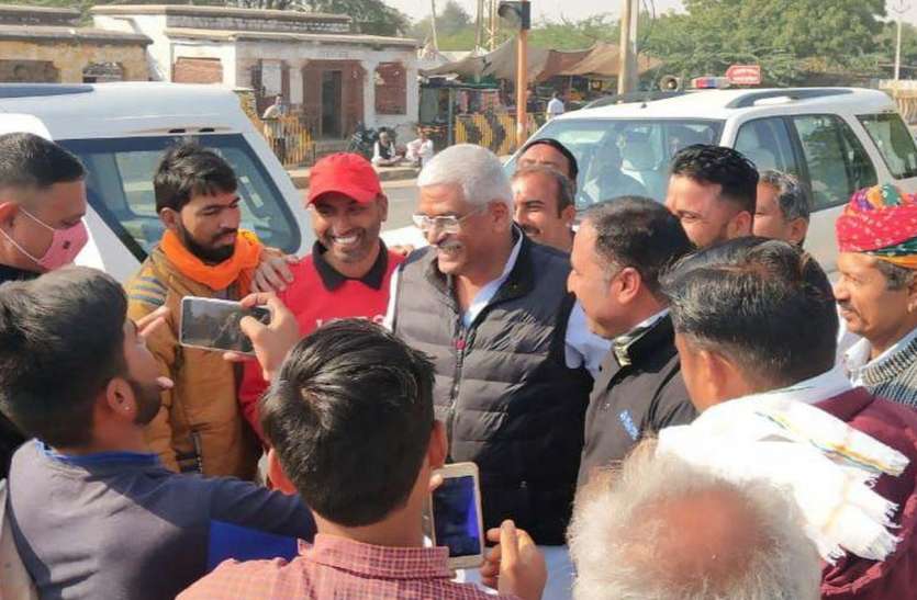 12 हजार एकड़ में 30 करोड़ की लागत से बनेगा गोतावर बांध 12 हजार एकड़ में 30 करोड़ की लागत से बनेगा गोतावर बांध