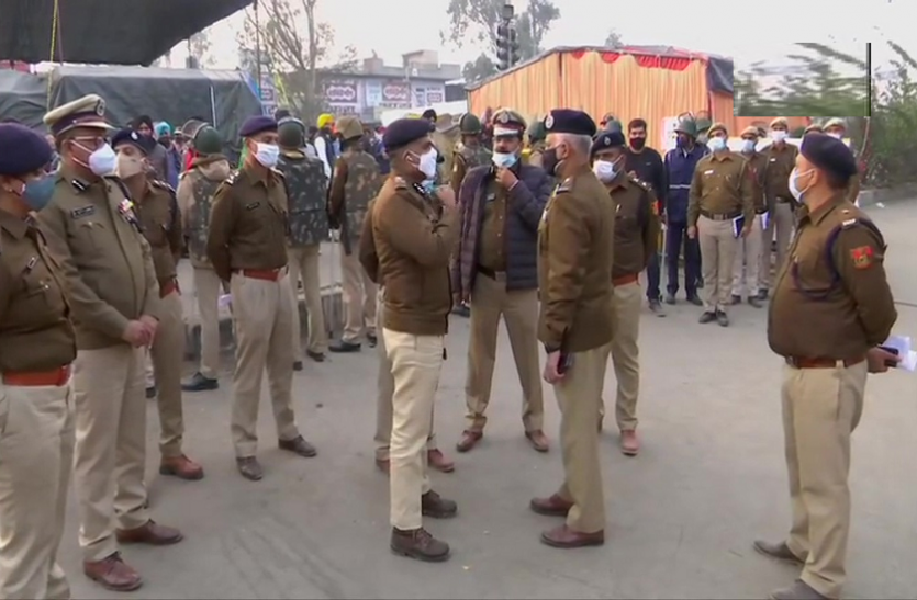 untitled.png क्या किसान आंदोलन में हिंसा भड़कने का खतरा? पुलिस कमिश्रर ने लिया सुरक्षा व्यवस्था का जायजा