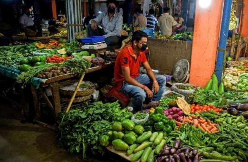 Onions, tomatoes, other vegetables retail price increased in Delhi-NCR ठंड और किसान आंदोलन के कारण दिल्ली-एनसीआर में दमाटर के दाम दोगुना बढ़े, जानिए दूसरी सब्जियों के दाम