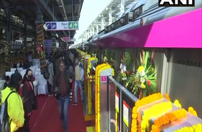Driverless Metro was operated for the first time in Delhi Delhi Metro की एक और उपलब्धि, पहली ड्राइवरलेस मेट्रो का हुआ संचालन