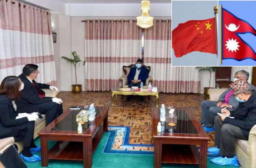 nepal_china.jpg Nepal: सियासी संकट के बीच चीनी प्रतिनिधिमंडल राष्ट्रपति और पीएम से मिले, चीन के दखल के खिलाफ सड़क पर उतरे लोग