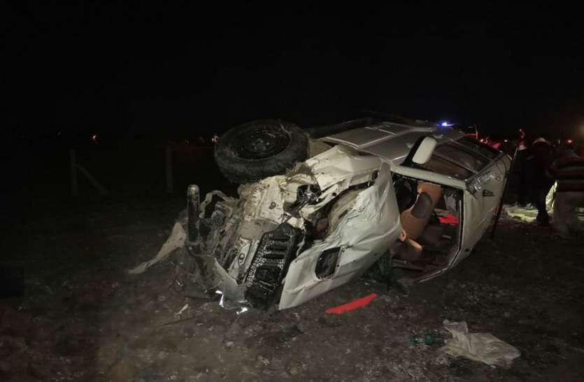 एनएच 27 पर बड़ा हादसा, हैदराबाद से खीच लाई मौत एनएच 27 पर बड़ा हादसा, हैदराबाद से खीच लाई मौत