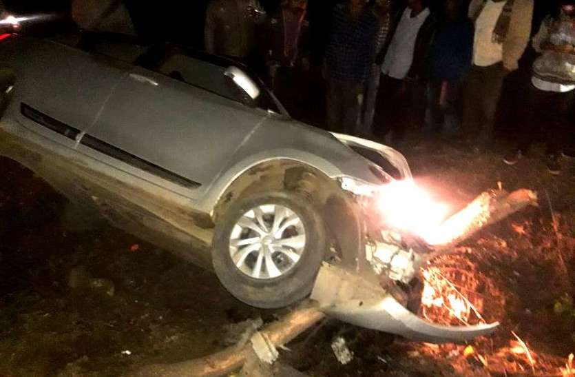 Two dead and one seriously injured in road accident Accident : सड़क हादसे में पति-पत्नी की दर्दनाक मौत, बहू गंभीर घायल