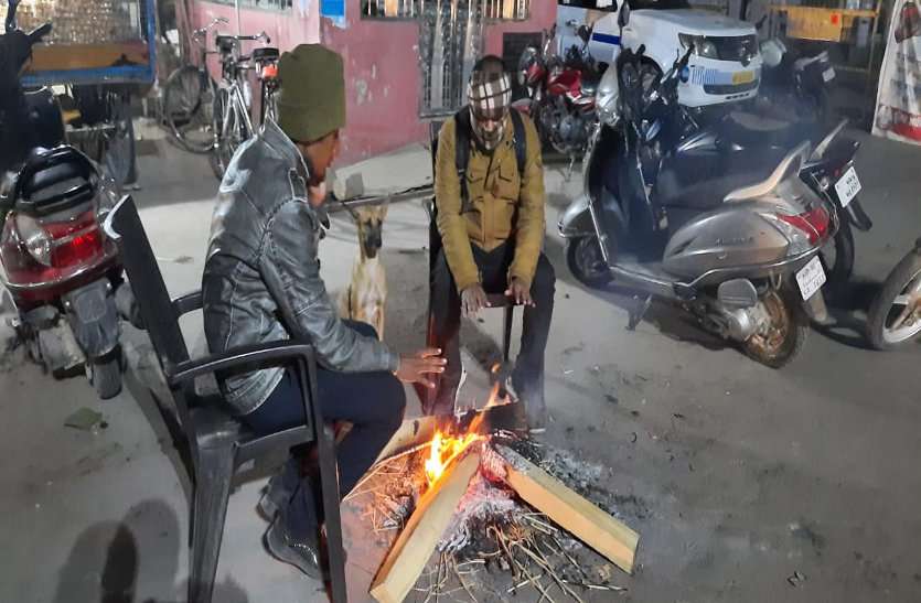 उत्तर भारत के मौसम का पड़ रहा असर नौगांव में 4.6 व खजुराहो में 6.4 डिग्री पहुंचा न्यूनतम तापमान