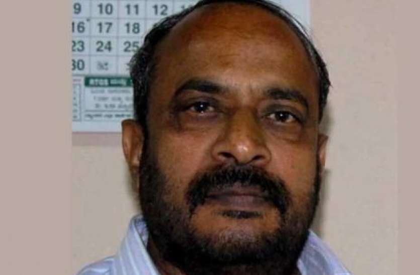 gowda.jpg कर्नाटक में रेल की पटरियों पर मिला विधान परिषद के उप सभापति का शव