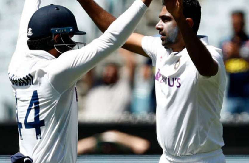 Melbourne Test : Australia bowled out, India need 70 runs to win मेलबर्न टेस्ट: भारत ने ऑस्ट्रेलिया को सस्ते में समेटा, मिला 70 रन का लक्ष्य