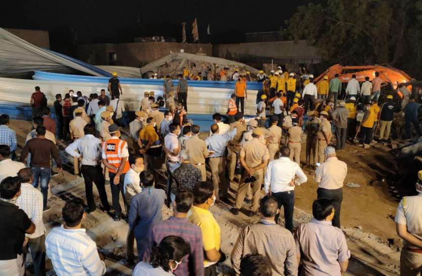 कोरोना से सडक़ दुर्घटनाएं घटीं तो दूसरे हादसों ने रुलाया कोरोना से सडक़ दुर्घटनाएं घटीं तो दूसरे हादसों ने रुलाया