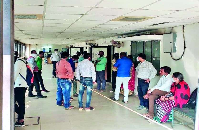 स्लॉट 1 बजे खत्म, शाम तक 496 रजिस्ट्री स्लॉट 1 बजे खत्म, शाम तक 496 रजिस्ट्री