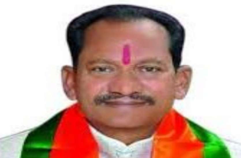 prabhu_chavhan_1.jpg विधेयक का समर्थन करे कांग्रेस : प्रभु
