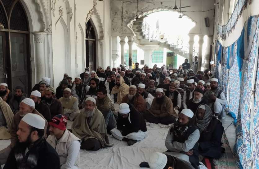 3001.jpeg देश के जानेमाने इस्लामिक स्कॉलर बोले, इस्लाम देता है मानवता की सीख