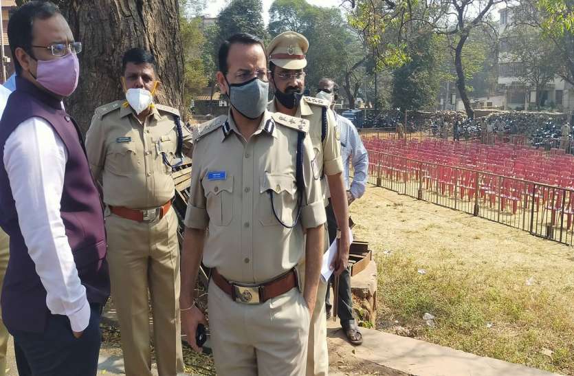 ब्रिटेन से आने वालों पर रखी जा रही नजर ब्रिटेन से आने वालों पर रखी जा रही नजर