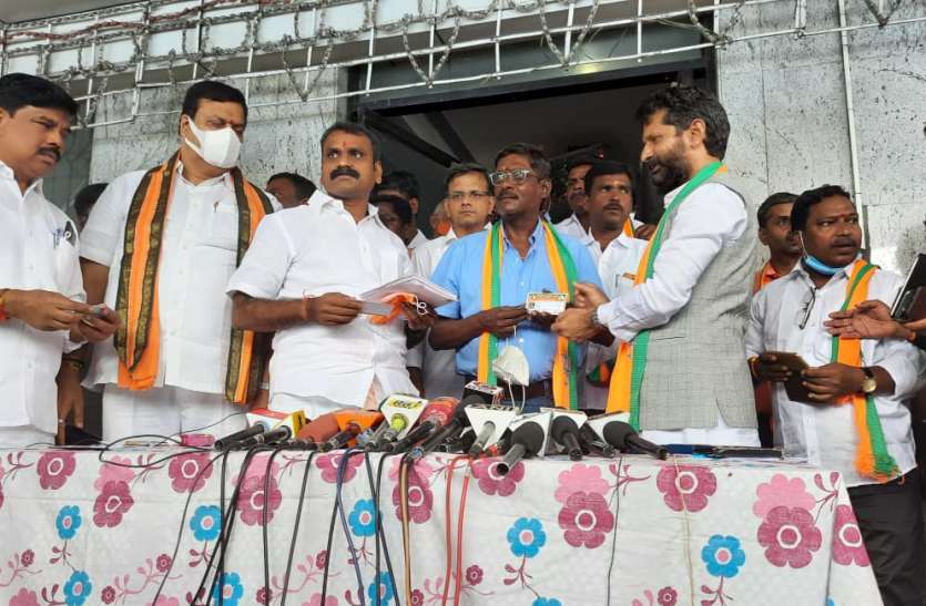 Ex-India cricketer L Sivaramakrishnan joins BJP ahead of Tamil Nadu polls तमिलनाडु: पूर्व क्रिकेटर लक्ष्मण शिवरामकृष्णन ने बीजेपी की सदस्यता ली