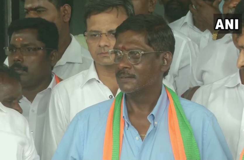 Former cricketer Laxman Sivaramakrishnan joins BJP पूर्व क्रिकेटर लक्ष्मण शिवारामकृष्णनन भाजपा में हुए शामिल