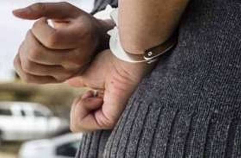 arrest_6.jpg खतरनाक लुटेरा गिरफ्तार