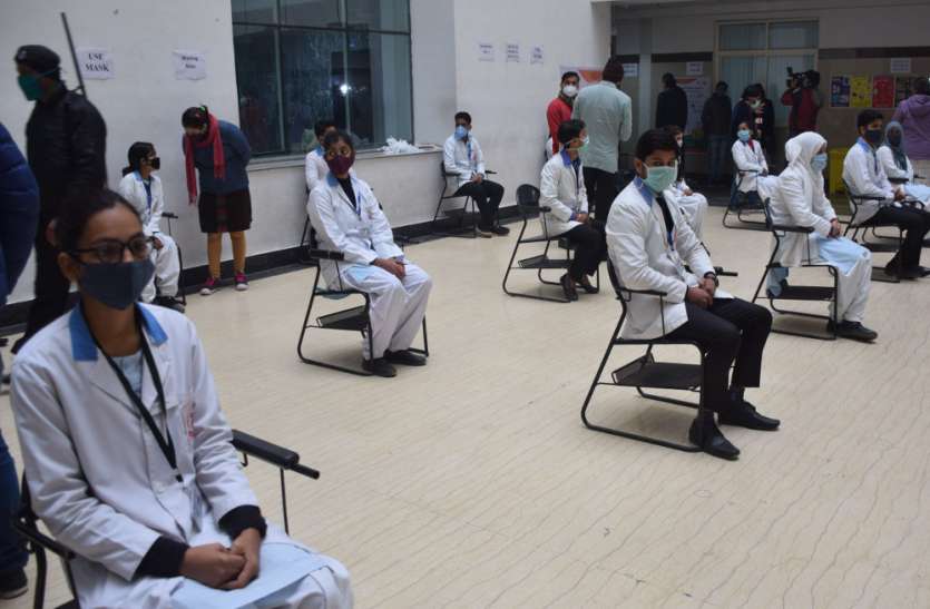 वैक्सीन के सुरक्षित स्टोरेज, कोल्ड चेन तथा ट्रांसपोर्टेशन के लिए मुख्यमंत्री ने दिए आदेश वैक्सीन के सुरक्षित स्टोरेज, कोल्ड चेन तथा ट्रांसपोर्टेशन के लिए मुख्यमंत्री ने दिए आदेश