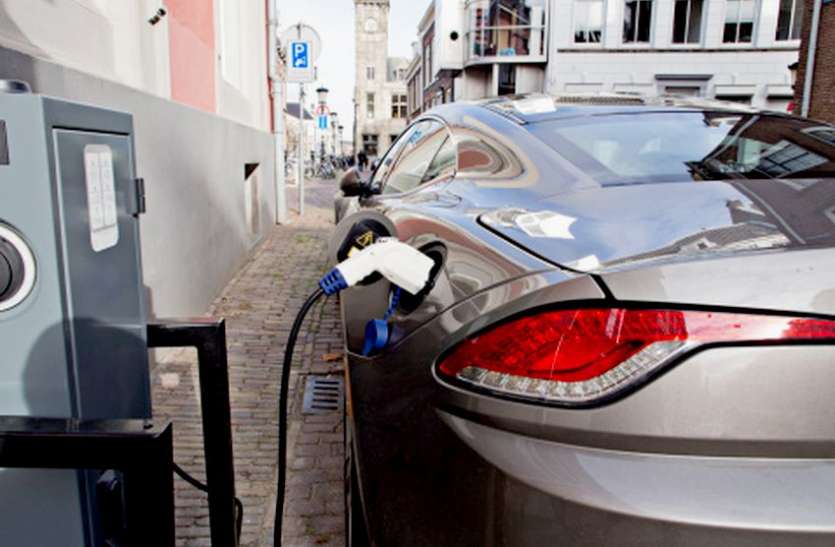 ELECTRIC VEHICLE ELECTRIC VEHICLE : 70 फीसदी कम खर्च में दौड़ेंगी इलेक्ट्रिक कारें, 9 सेकंड में 100 की रफ्तार