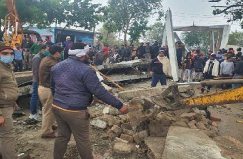 ghazibad-1.jpg 50 लाख रुपये में दिया गया था मुरादनगर श्मशान घाट के मरम्मत कार्य का टेंडर