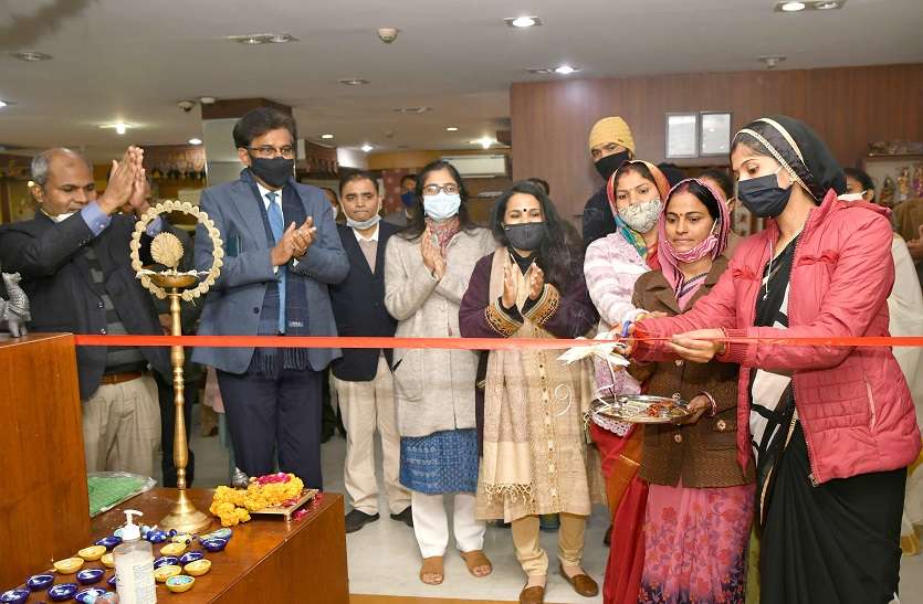 Rajivika sales corner begins in Rajasthali राजस्थली में राजीविका के विक्रय कार्नर की शुरूआत