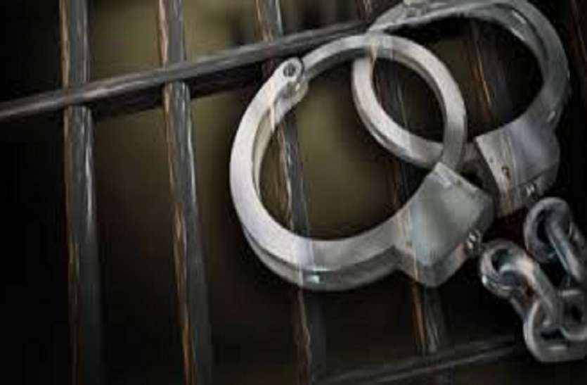 Ahmedabad News : राजकोट में लैंड ग्रेबिंग एक्ट के तहत तीसरा मामला दर्ज Ahmedabad News : राजकोट में लैंड ग्रेबिंग एक्ट के तहत तीसरा मामला दर्ज
