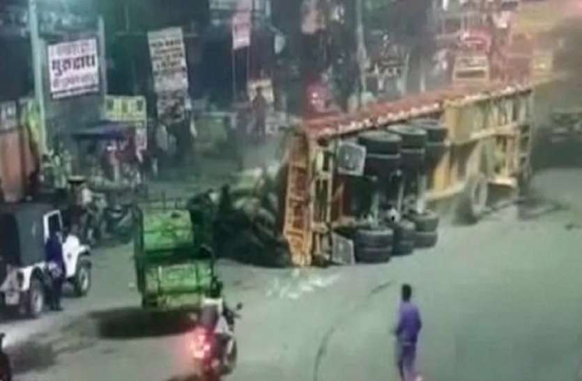 नशे में धुत होकर चला रहा था वाहन नशे में धुत होकर चला रहा था वाहन