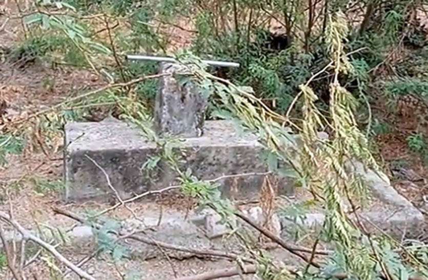 11 माह से प्वाइंट में नहीं आ रहा पानी 11 माह से प्वाइंट में नहीं आ रहा पानी