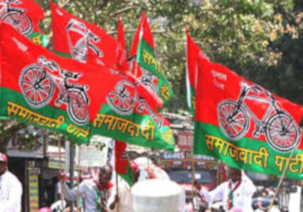 बदायूं गैंगरेप पर राजनीतिक उबाल, एसएचओ निलंबित, दो गिरफ्तार