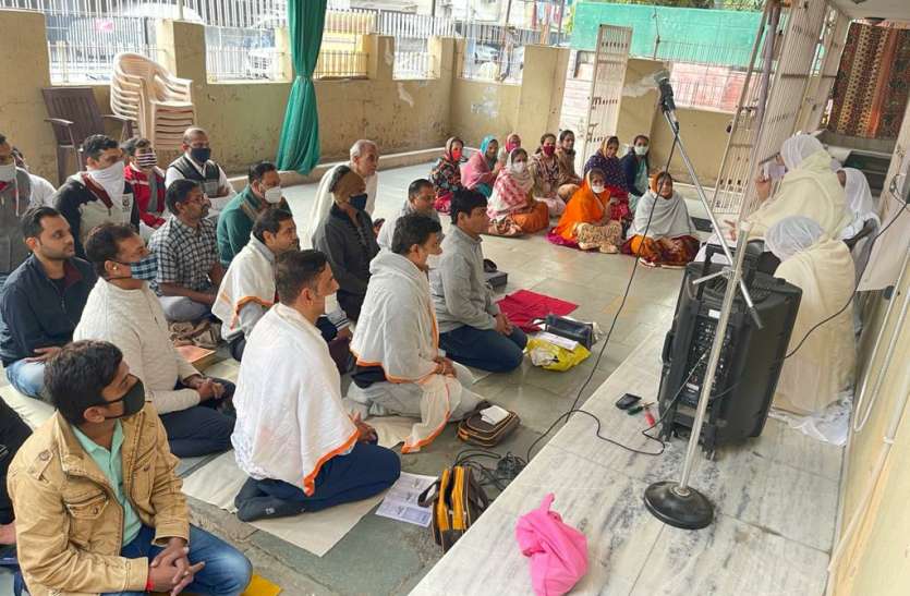 भगवान पाश्र्वनाथ जन्मकल्याणक पर उपवास की सामूहिक तप आराधना आरंभ भगवान पाश्र्वनाथ जन्मकल्याणक पर उपवास की सामूहिक तप आराधना आरंभ