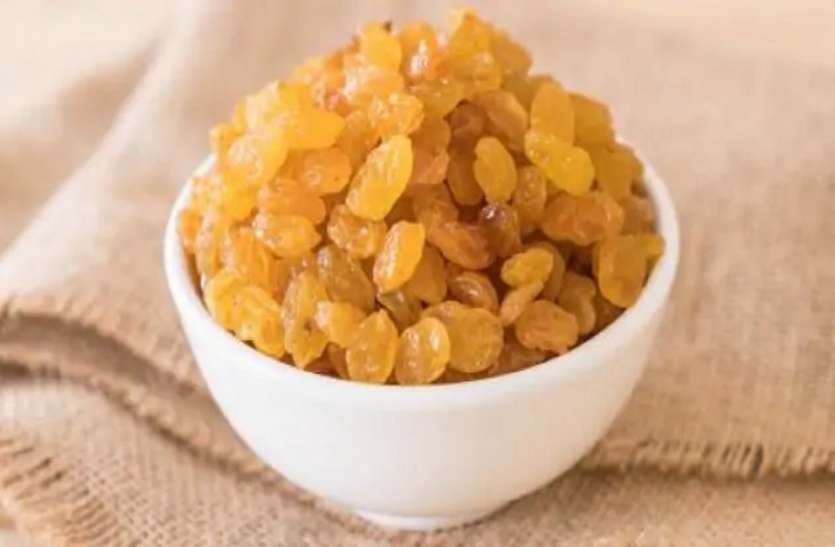 Raisin Benefits : ठंड ज्यादा लगती है, तो रोजाना जरूर खाएं 10-12 किशमिश Raisin Benefits : ठंड ज्यादा लगती है, तो रोजाना जरूर खाएं 10-12 किशमिश
