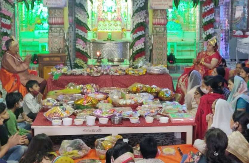 devendra09.jpg जागृत रहते हुए धर्म आराधना करें: आचार्य देवेंद्रसागर