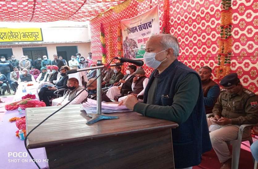 शिकायत के बाद भी नहीं दिया एक्सईएन व जेईएन ने ध्यान, राज्यमंत्री ने निलंबन की दी चेतावनी शिकायत के बाद भी नहीं दिया एक्सईएन व जेईएन ने ध्यान, राज्यमंत्री ने निलंबन की दी चेतावनी