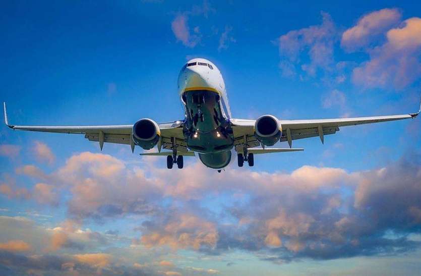 flight.jpg कोरोना के डर से पति ने बुक कर डाली पूरी फ्लाइट, अकेले मियां-बीवी ने किया पूरा सफर