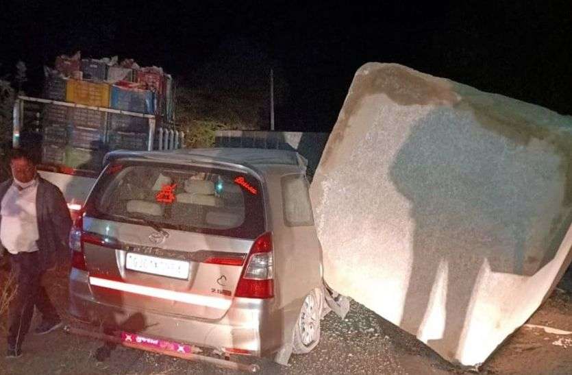 सडक़ों पर दौड़ रहे मौत के सौदागर, रोकने वाला तक कोई नहीं सडक़ों पर दौड़ रहे मौत के सौदागर, रोकने वाला तक कोई नहीं