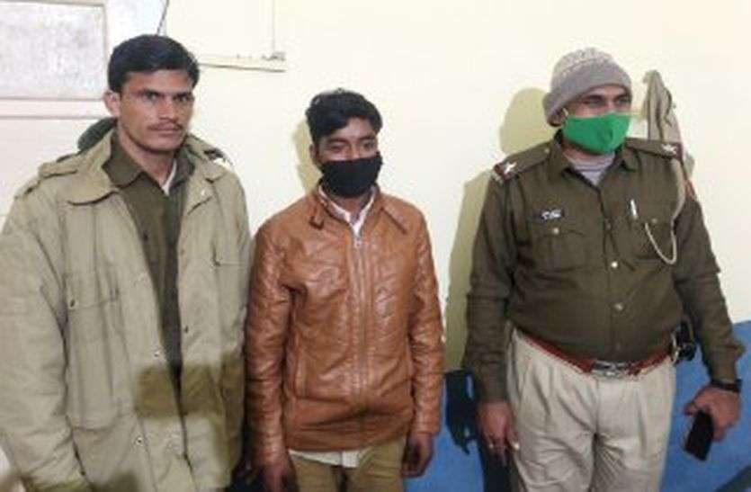 उधार की रकम मांगी तो दोस्त ने कुल्हाड़ी से उतारा मौत के घाट,आरोपी को पुलिस ने दबोचा उधार की रकम मांगी तो दोस्त ने कुल्हाड़ी से उतारा मौत के घाट,आरोपी को पुलिस ने दबोचा