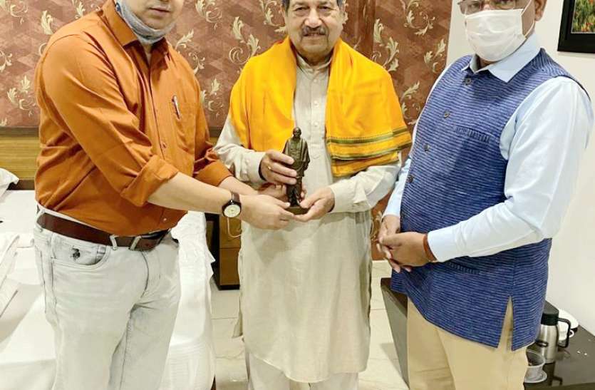 आंदोलन में किसानों को बदनाम करने के प्रयत्न : इंद्रेश कुमार आंदोलन में किसानों को बदनाम करने के प्रयत्न : इंद्रेश कुमार