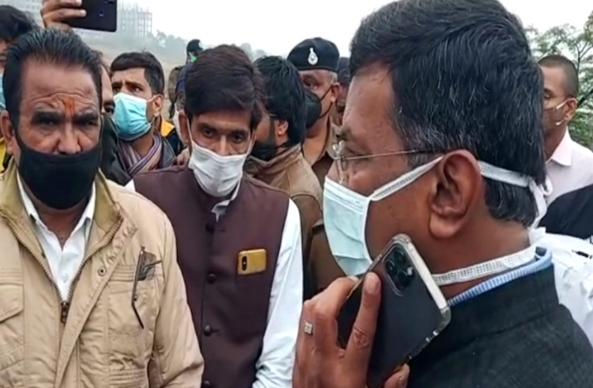news नायक फिल्म की तरह कलेक्टर ने की ऑनस्पॉट कार्रवाई, माइनिंग इंस्पेक्टर की शिकायत मिली तो दिये जांच के आदेश