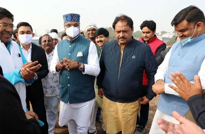 Medical college, treatment, land, chinhit, medical, minister, public यहां शीघ्र बनेगा मेडिकल कॉलेज, मिलेगा अच्छा इलाज