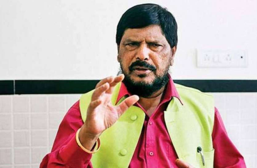 Ramdas Athwale रामदास आठवले करेंगे Donald Trump से बात! बोले- मेरी पार्टी 'रिपबल्किन' की छवि की धूमिल