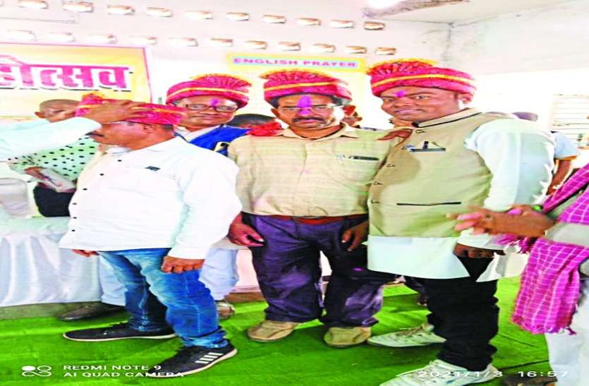 धोबी समाज ने कूरा राज के नए पदाधिकारी चुने, राहत कोष के दुरुपयोग पर सख्ती धोबी समाज ने कूरा राज के नए पदाधिकारी चुने, राहत कोष के दुरुपयोग पर सख्ती