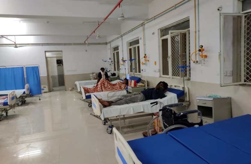 लोगों में हार्ड इम्युनिटी हुई डेवलप, 3 दिन में एक भी नहीं आया कोरोना पॉजिटिव लोगों में हार्ड इम्युनिटी हुई डेवलप, 3 दिन में एक भी नहीं आया कोरोना पॉजिटिव