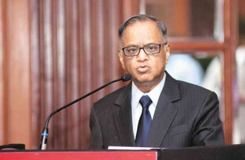 किशोरावस्था की पाठशाला में पहुंचे नारायण मूर्ति भावविभोर किशोरावस्था की पाठशाला में पहुंचे नारायण मूर्ति भावविभोर