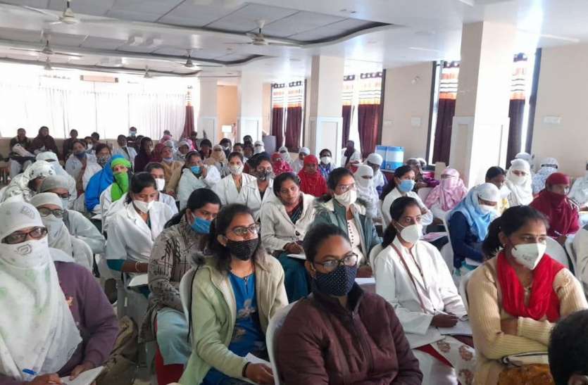 घर-घर जाकर कुपोषित बच्चों को खोजेगा विभाग, जानें वजह घर-घर जाकर कुपोषित बच्चों को खोजेगा विभाग, जानें वजह