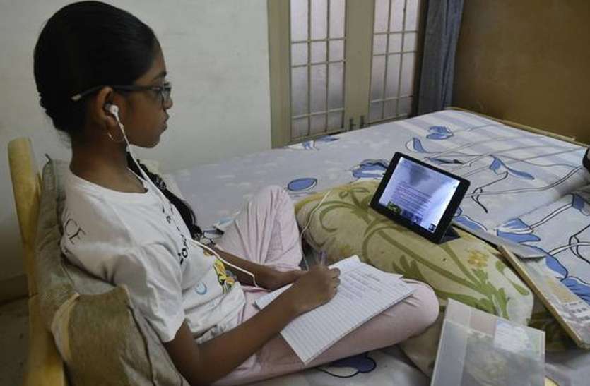 TN CM Palaniswami announces free 2GB data cards for college students तमिलनाडु: ऑनलाइन पढ़ाई के लिए छात्र-छात्राओं को मिलेगा फ्री डेटा