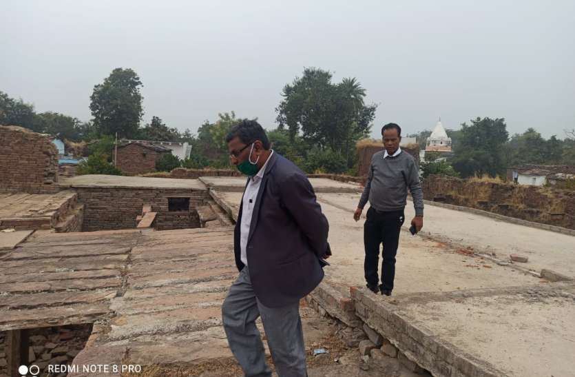 उदयपुर के महल को खाली करने नोटिस, अवैध कब्जे का प्रकरण दर्ज उदयपुर के महल को खाली करने नोटिस, अवैध कब्जे का प्रकरण दर्ज